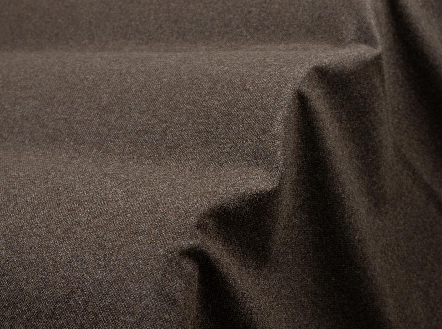 Margrethe 15 Dark brown Margrethe 15 Dark brown