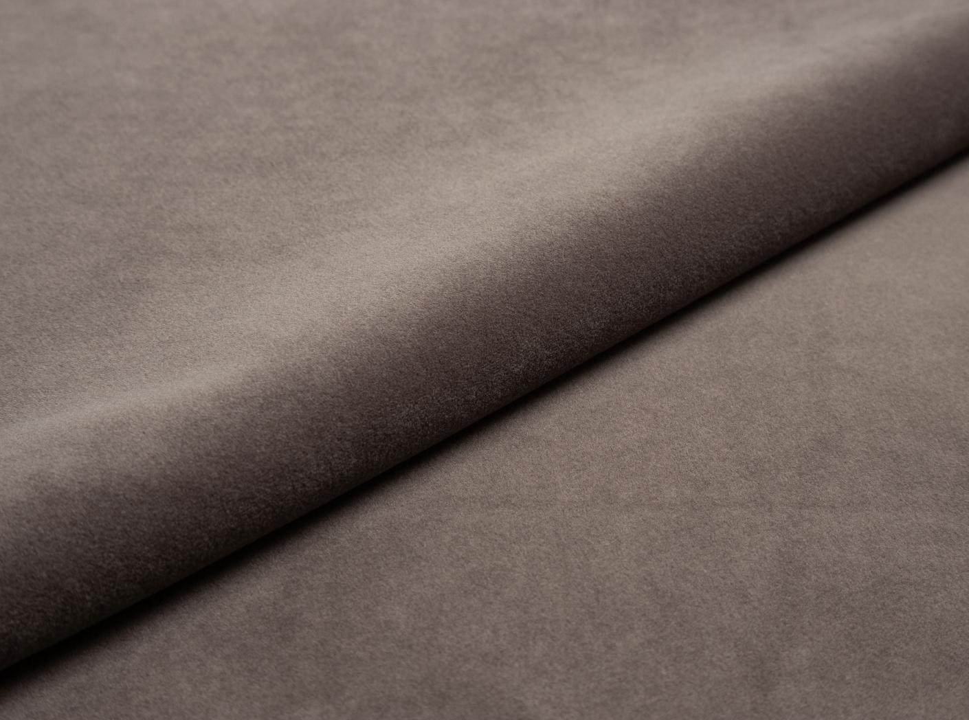 Megan 17 Warm grey 4 Megan 17 Warm grey 4