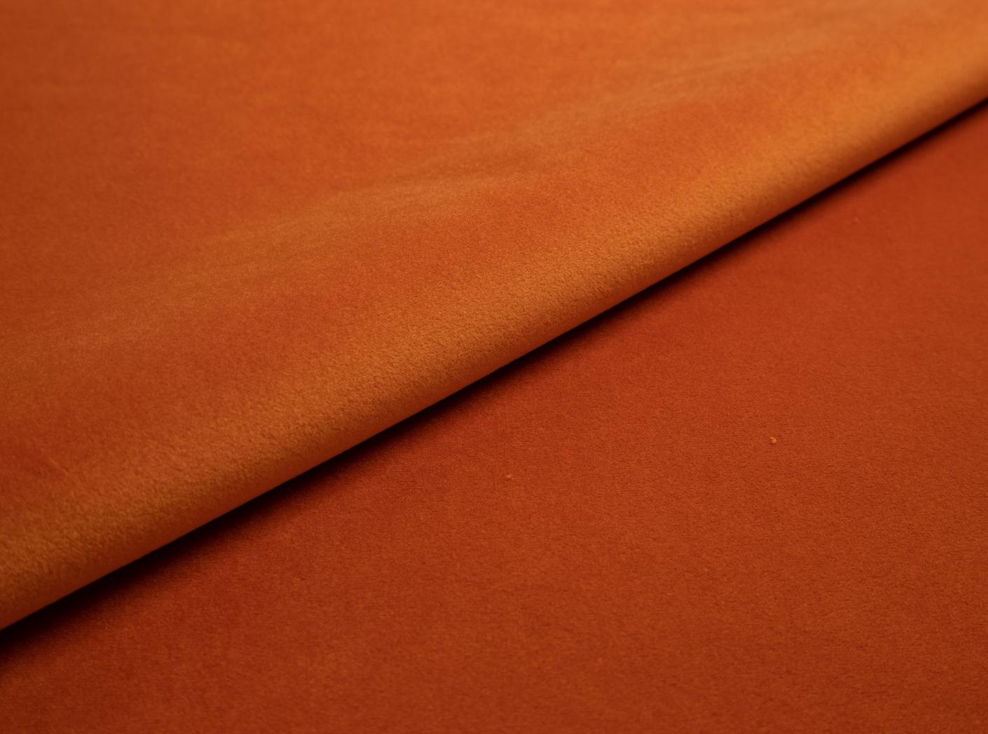 Megan 31 Orange 52 Megan 31 Orange 52