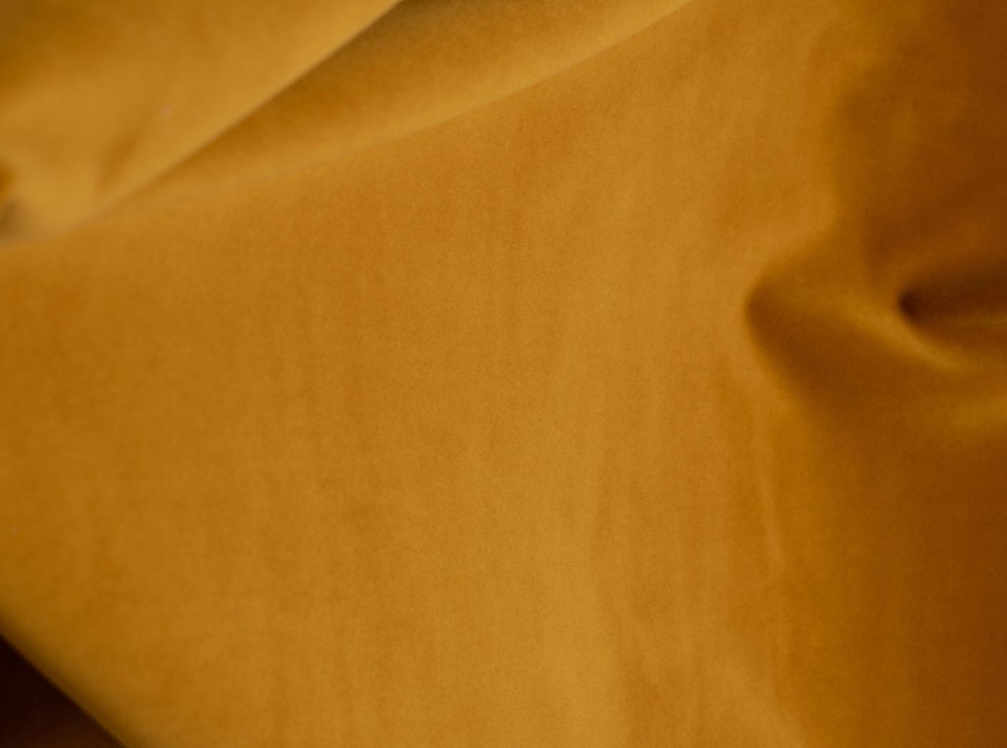 Megan 90 Gold Megan 90 Gold