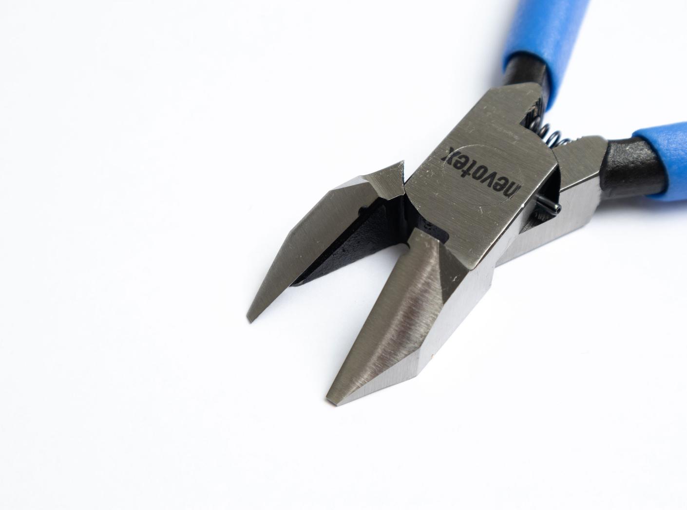 Avbitertang med fjør Avbitertang med fjør