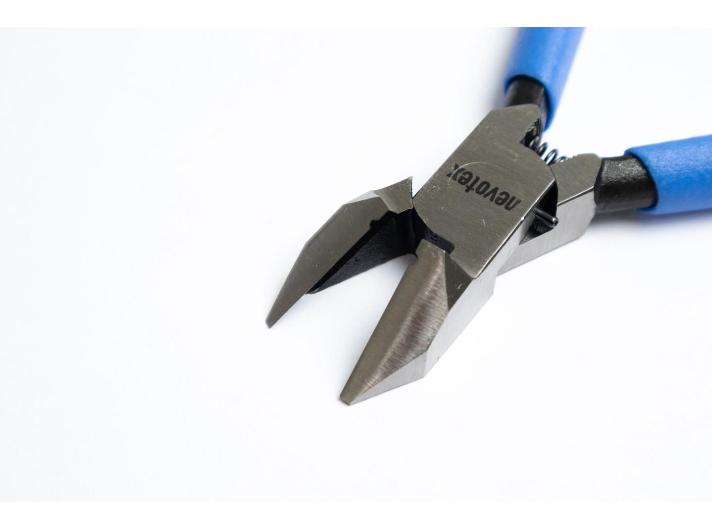 Avbitertang med fjør Avbitertang med fjør