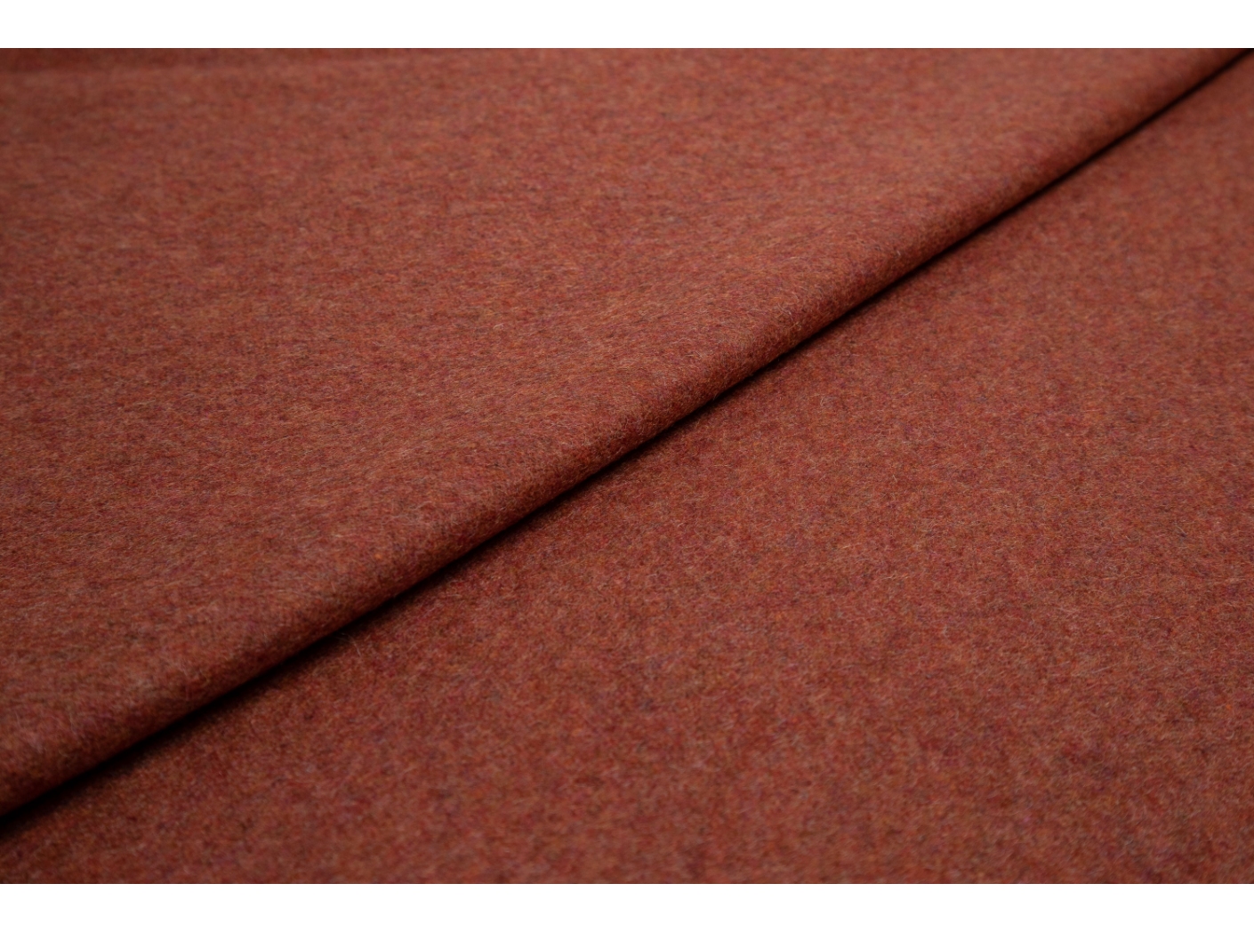 Wooly Wide 2016 B Dark Terracotta 170 cm Wooly Wide 2016 B Dark Terracotta 170 cm