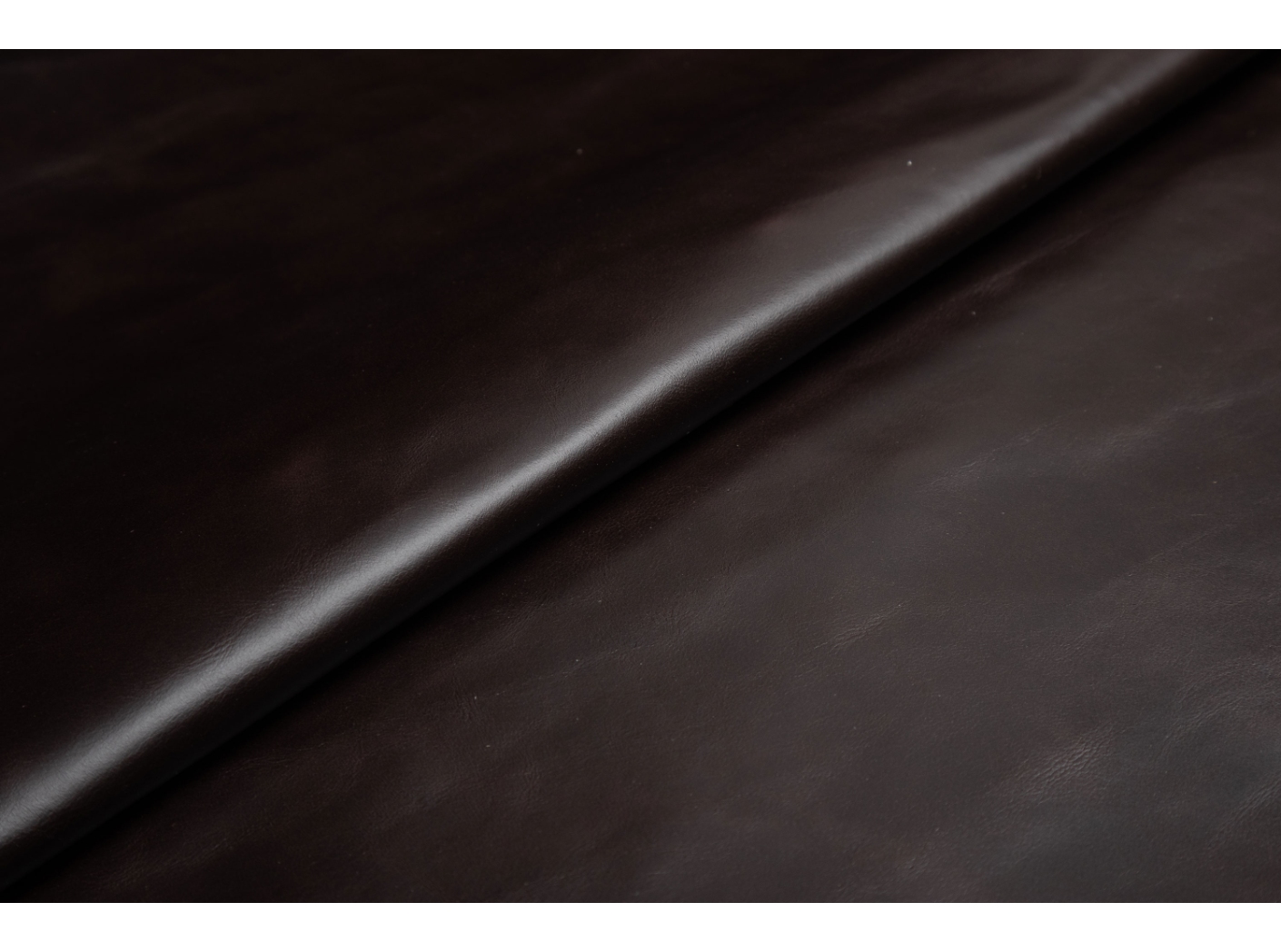 Møbelhud Organic Leather 0718 Ebony Møbelhud Organic Leather 0718 Ebony