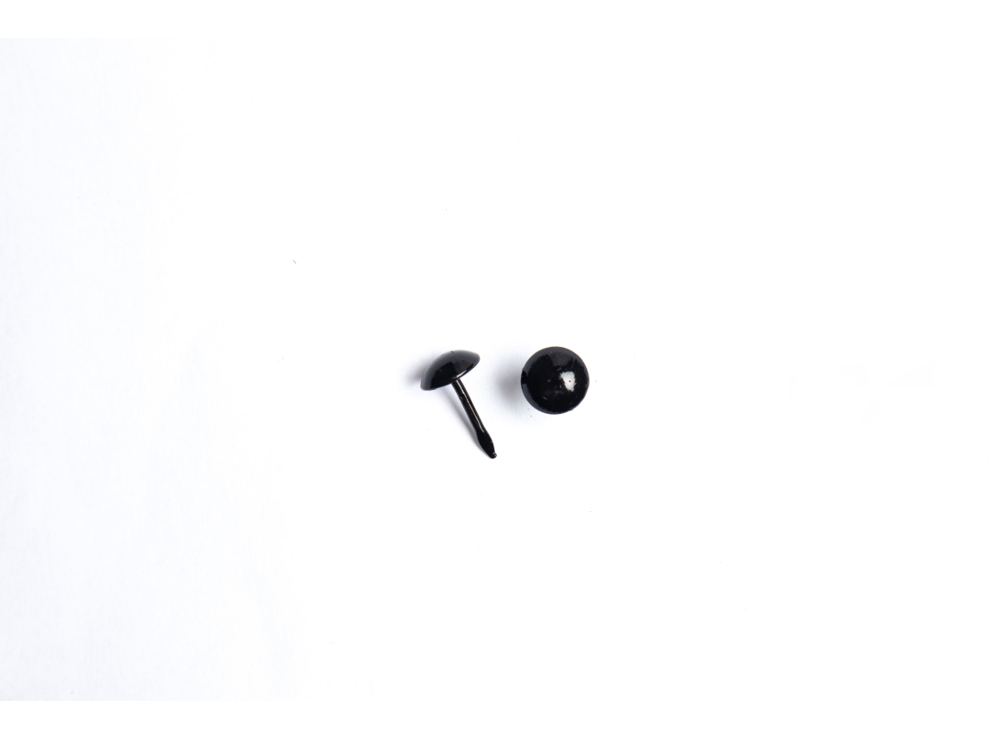 Pyntespiker Svart Z90, Ø 9,0 mm 1000st/fp Pyntespiker Svart Z90, Ø 9,0 mm 1000st/fp