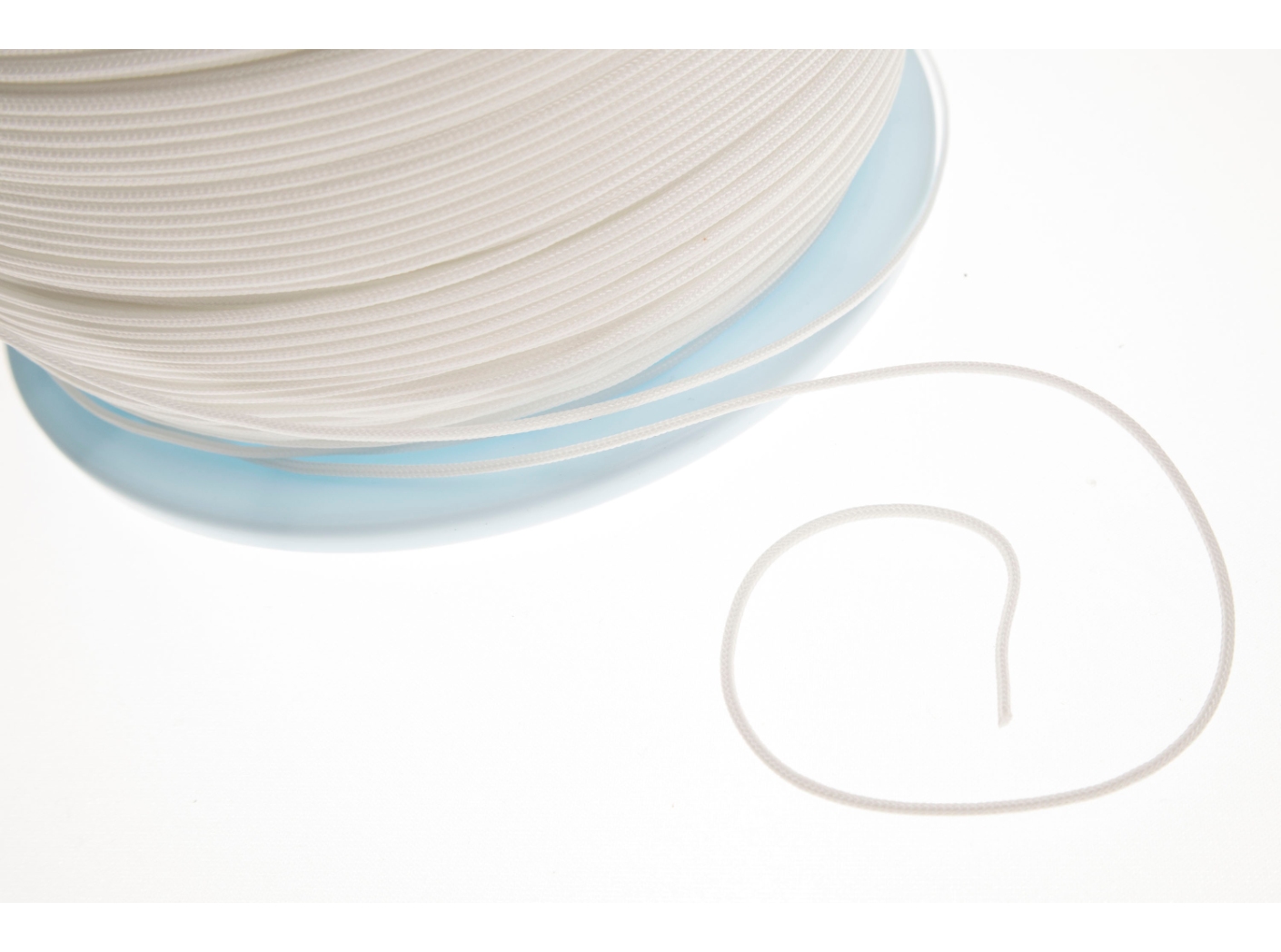 Persienneline 1,5mm hvit, 500mtr/rull Persienneline 1,5mm hvit, 500mtr/rull